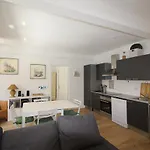Nice Booking - Champagne Gambetta
